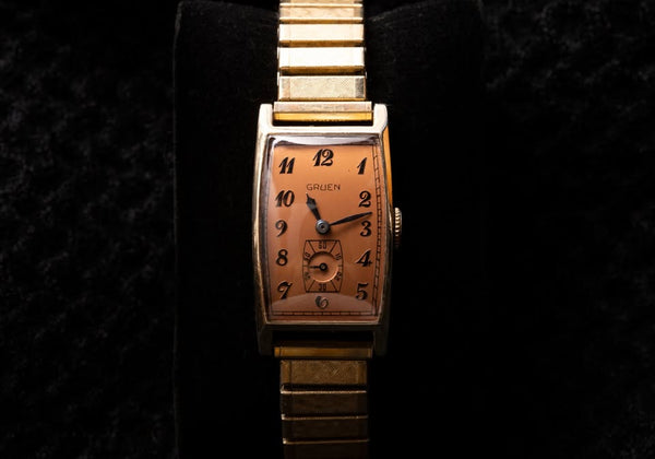 Gruen Curvex - 1939 - Salmon Dial - Original Speidel Bracelet - 10K Gold Filled