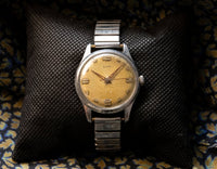 Elgin Illinois - Caliber 679 - Golden Patina - Pumpkin Lume - Circa 1946 - Needs a service
