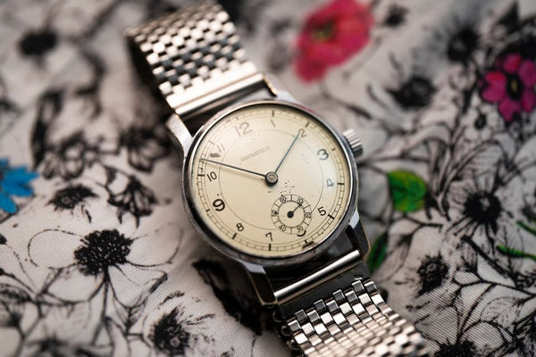 Hardy & Hayes Co. - MIMO Watch Co. - Swiss Sub-Seconds - Circa 1935