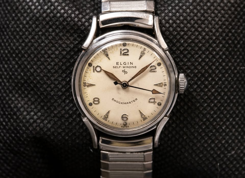 Elgin Shockmaster - Self-Winding - Hooded Lugs - Arrow Seconds - Circa 1950-1955