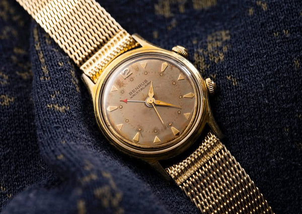 Benrus Wristalarm - Tropical Dial - Dual Crown - Kreisler Mesh Bracelet - Mid 1950s