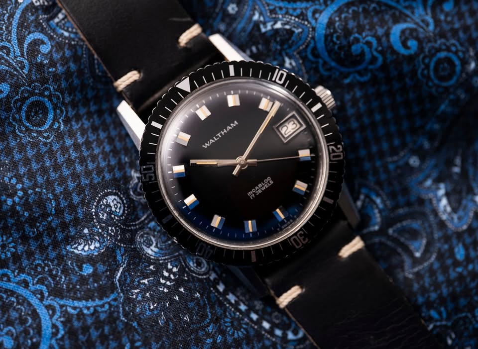 Waltham Skin Diver - Near New Old Stock - Black Dial - Ref. B271 - Circa 1969-1971