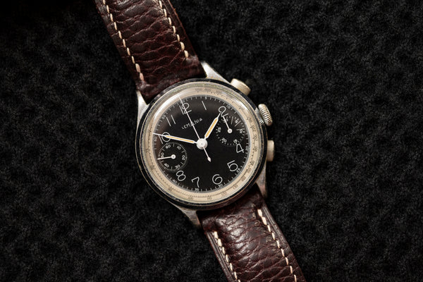 Lemania Calibre 15TL - Two-Register Chronograph - Black Dial - Tachymeter - Circa 1938-1942