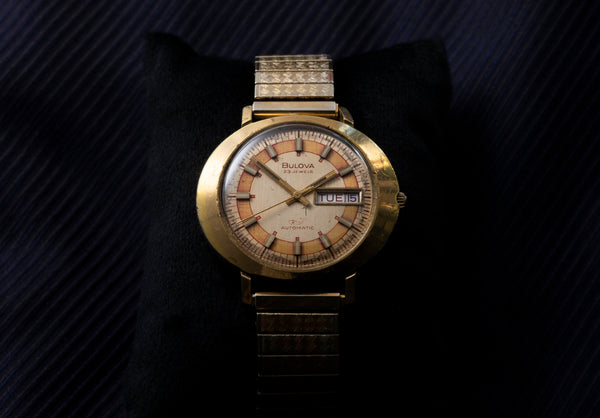 Bulova President - 23 Jewel Automatic - Day-Date - Peach and Champagne Dial - Circa 1972