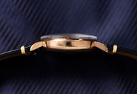Universal Genève Compur - Pre-War First-Generation Chronograph - Solid Rose Gold - Hand-Engraved Lugs - 1930s