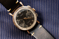 Universal Genève Compur - Pre-War First-Generation Chronograph - Solid Rose Gold - Hand-Engraved Lugs - 1930s