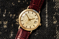 Jules Jürgensen - Solid 14k Gold - Bark Textured Dial - The Crown of the Danish Court - Circa 1970