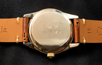 Universal Geneve Polerouter Super - Microtor - 14K Gold Filled - Screw-Down Crown - Circa 1965-1970